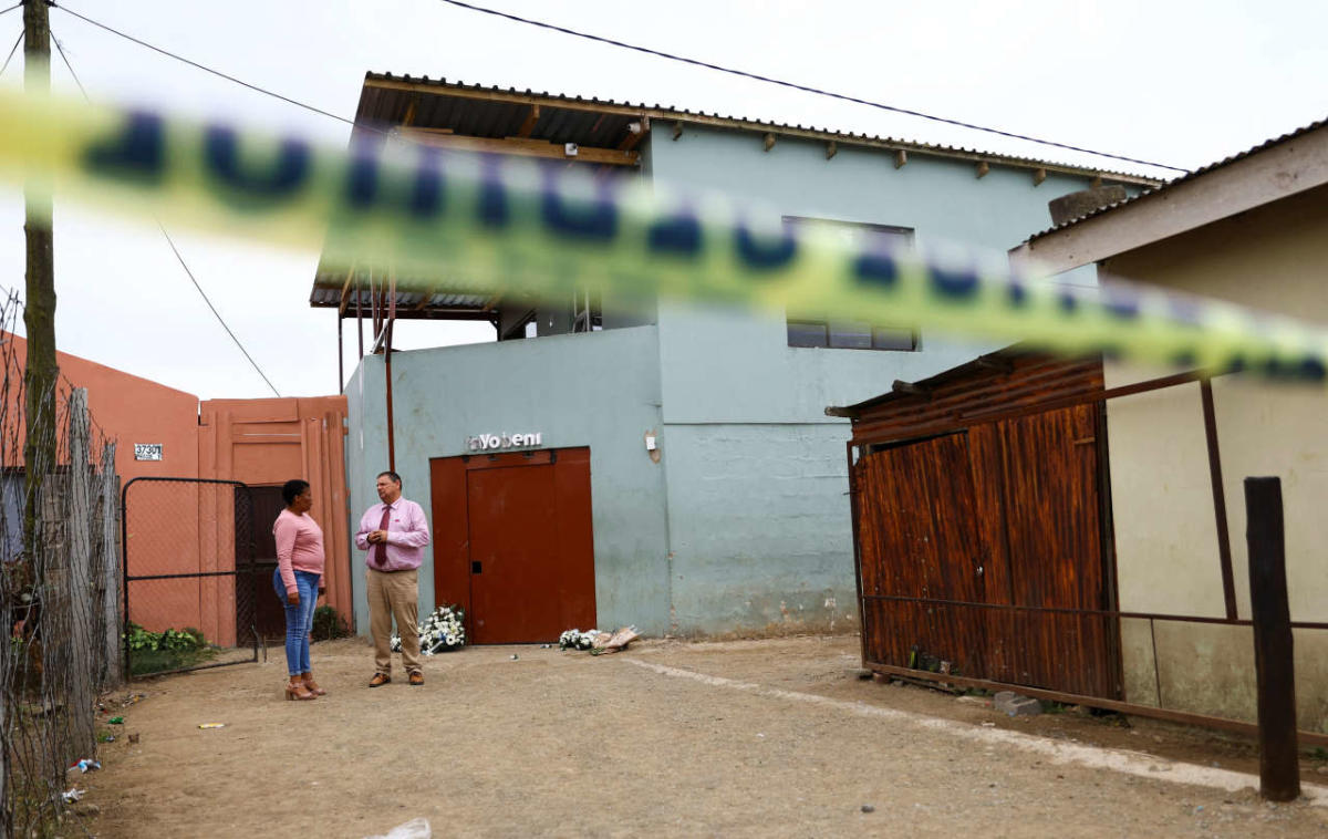 South Africa: adulterated alcohol could be the cause of the death of 21 young people at a party