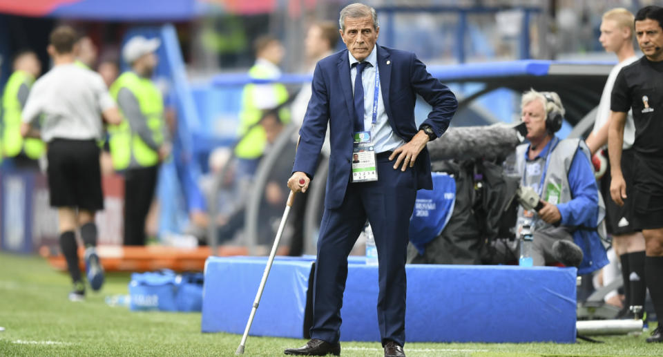 Oscar Tabarez, le coach à la béquille