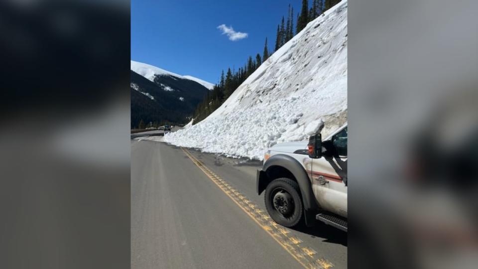 On Tuesday, crews worked to clean up two snow slides that covered part of the roadway on US Highway 40 at Berthoud Pass. (Photo: Colorado Department of Transportation)