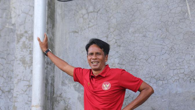 Pelatih Bali United Youth I Made Pasek Wijaya. (Maheswara Putra/Bola.com)