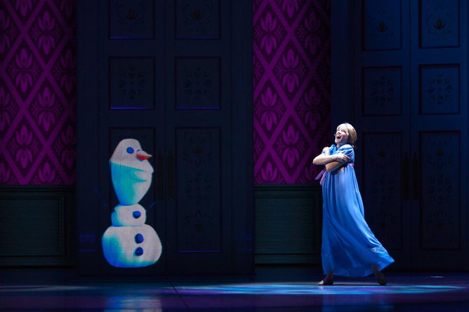 Sarah Daniels opened "Frozen - Live at the Hyperion" at Disneyland as young Elsa.