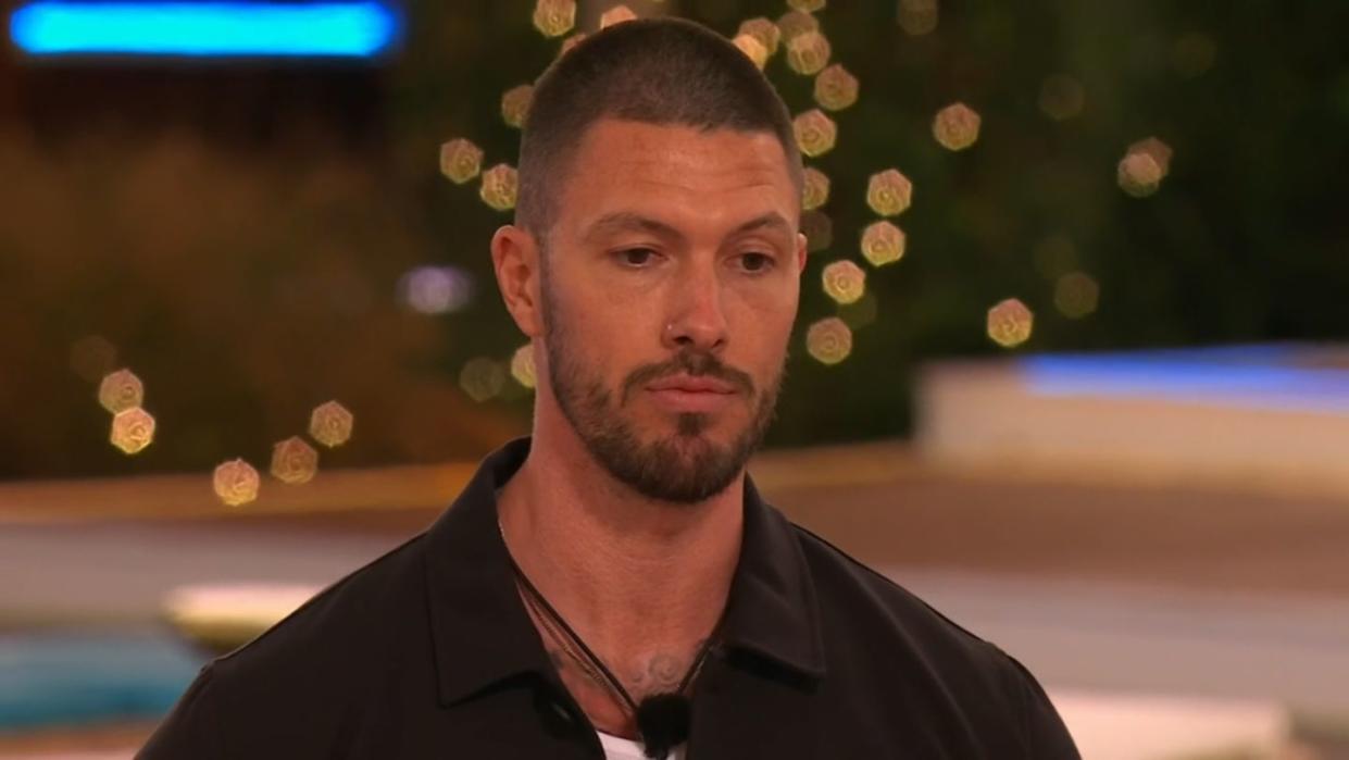 adam maxted in love island episode 26