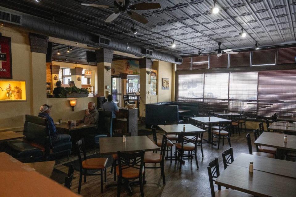 The dining area at Rudy’s Tenampa Taqueria. Emily Curiel/ecuriel@kcstar.com