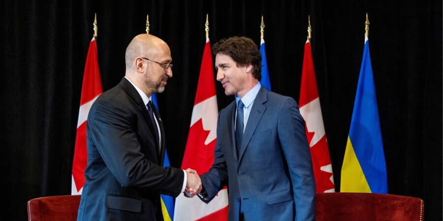 Denys Shmyhal and Justin Trudeau in Toronto on April 11, 2023