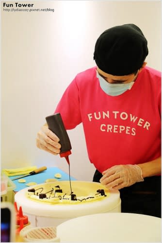 【食記│台南】Fun Tower 日式可麗餅~小店爆動，為了啥?讓人捨不得吃的幸福甜食!我稱之為甜點界的『香奈兒』阿!