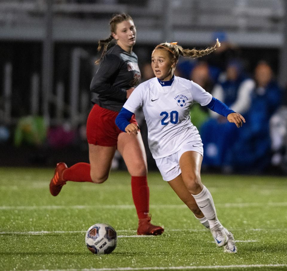 Annie Henegar moves downfield for Chippewa.