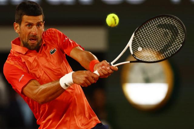 Djokovic tested by Etcheverry in opening Italian Open win; Swiatek cruises