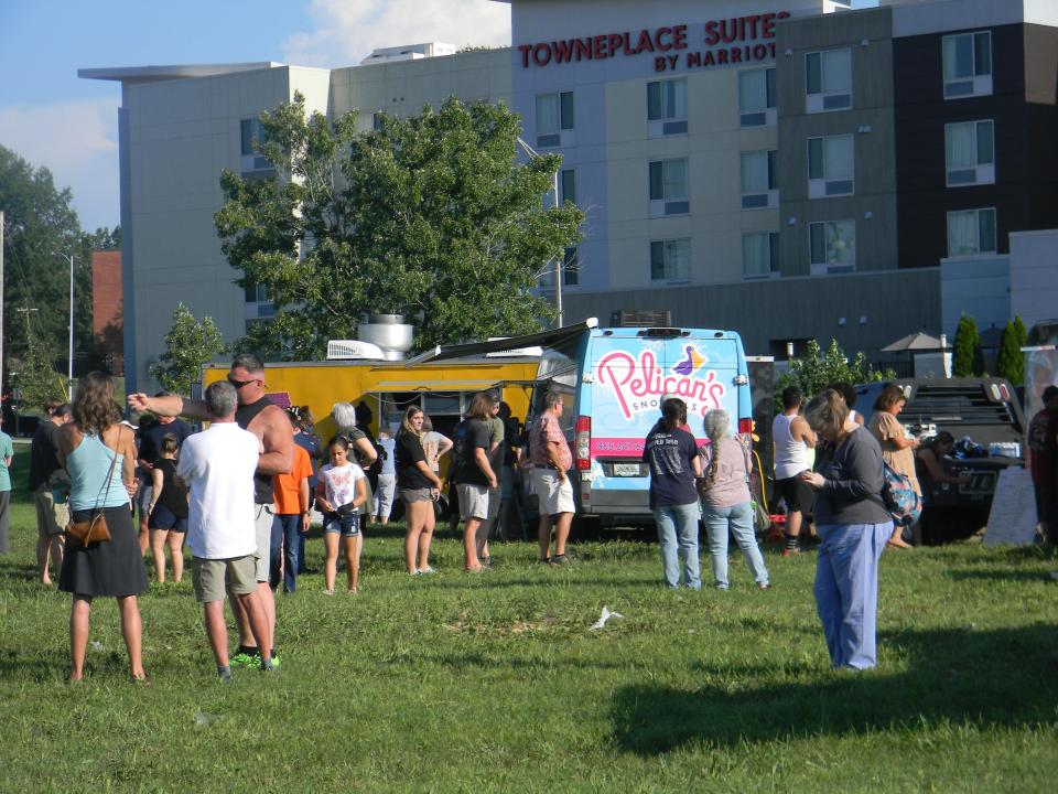 Crowds wait in line to order at the inaugural Oak Ridge Food Truck Rally.