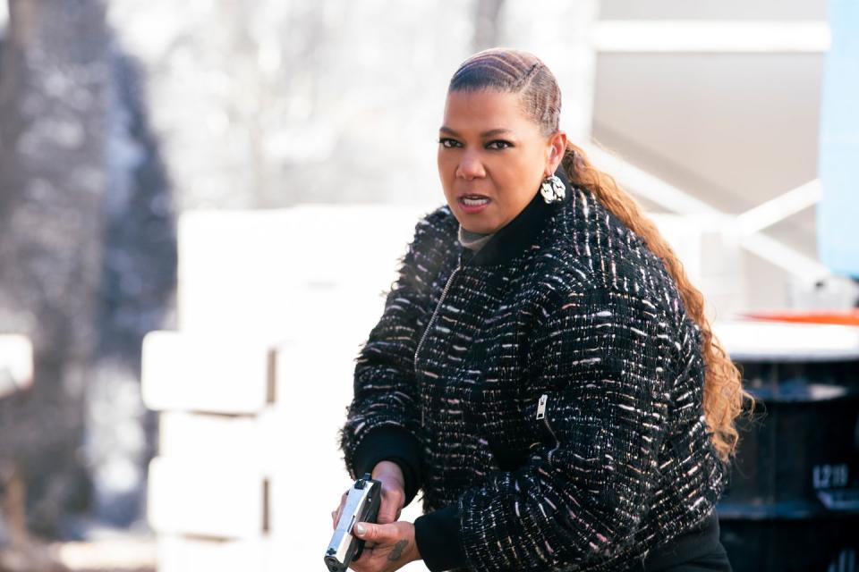 queen latifah as robyn mccall, the equalizer season 2