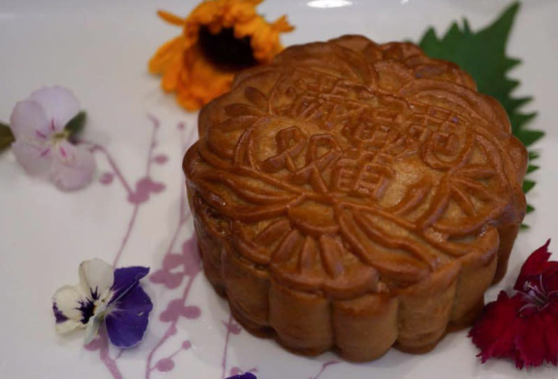 intercontinental-mooncake--7