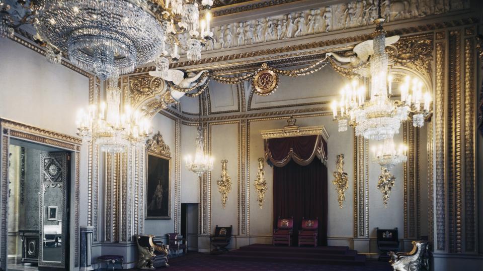 A room inside Buckingham Palace