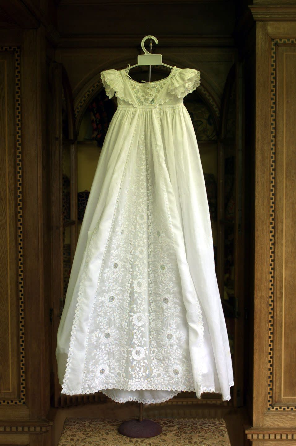 <p>Diana wore this 19th century gown for her christening. It was displayed in summer 1999 at Althorp, the Spencer family’s estate near Northampton.<br></p>