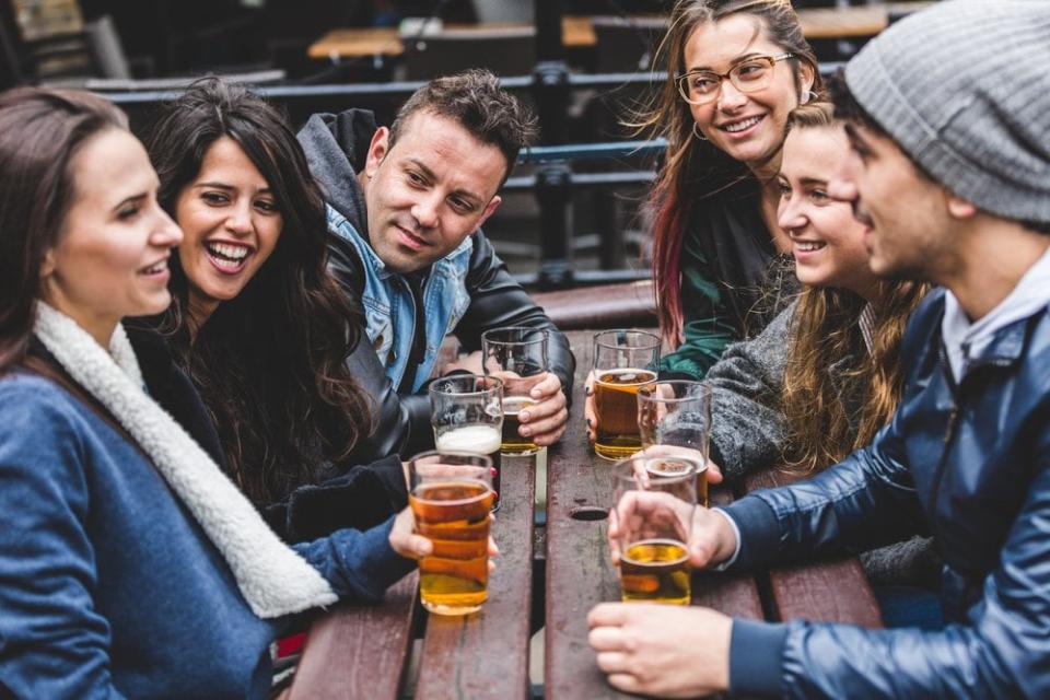 Gerade die jüngere Zielgruppe setzt beim Biertrinken auf andere Sorten.