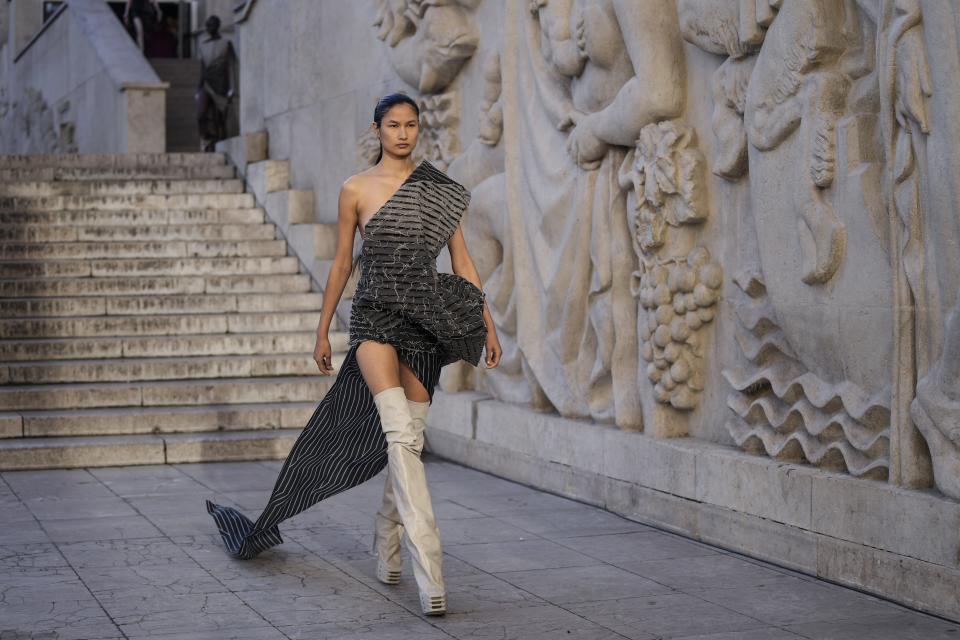 A model wears a creation for the Rick Owens ready-to-wear Spring/Summer 2023 fashion collection presented Thursday, Sept. 29, 2022 in Paris. (AP Photo/Francois Mori)