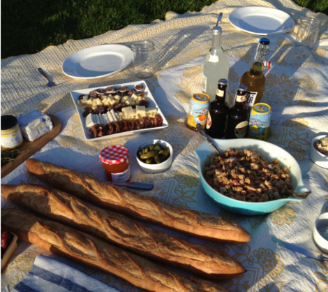 Springtime is picnic season!