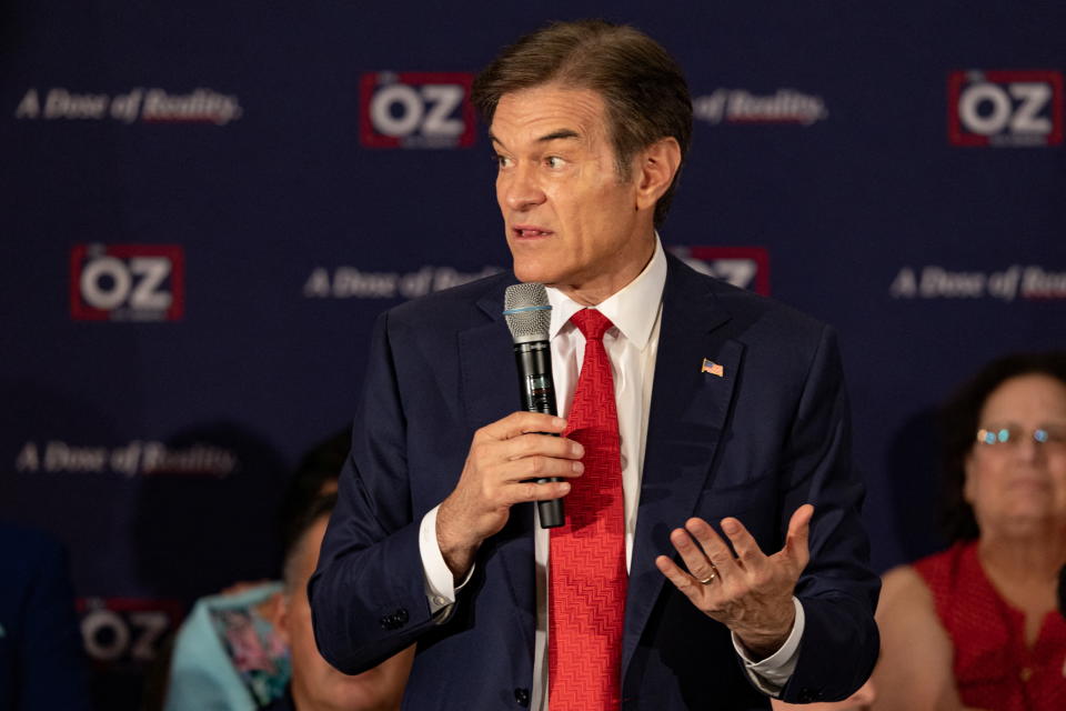 Dr. Mehmet Oz at the microphone.