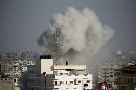 Smoke rises during an Israeli air strike in the southern Gaza Strip May 5, 2019. REUTERS/Ibraheem Abu Mustafa