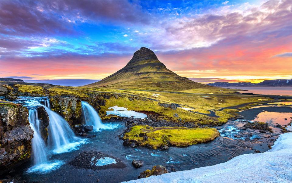 Kirkjufell - getty