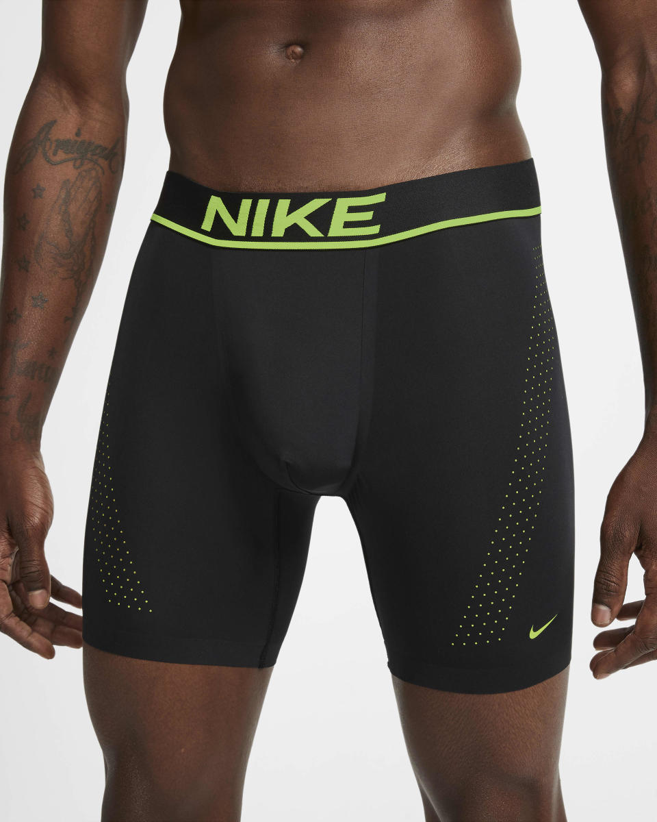 <p><a href="https://go.redirectingat.com?id=74968X1596630&url=https%3A%2F%2Fwww.nike.com%2Ft%2Felite-micro-mens-boxer-briefs-xh2jp2&sref=https%3A%2F%2Fwww.menshealth.com%2Ffitness%2Fg44106257%2Fglobal-running-day-deals-june-2023%2F" rel="nofollow noopener" target="_blank" data-ylk="slk:Shop Now;elm:context_link;itc:0;sec:content-canvas" class="link ">Shop Now</a></p><p>Elite Micro Men's Boxer Briefs</p><p>$19.97</p><p>nike.com</p><span class="copyright">Nike</span>