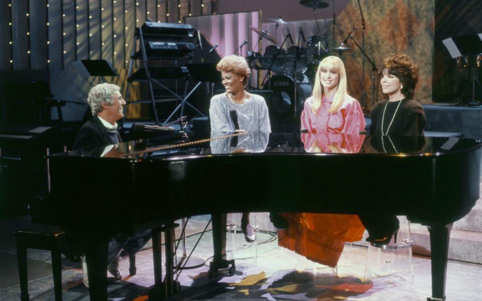 Burt Bacharach with Dionne Warwick, Olivia Newton-John, and Carole Bayer Sager - Michael Ochs Archives