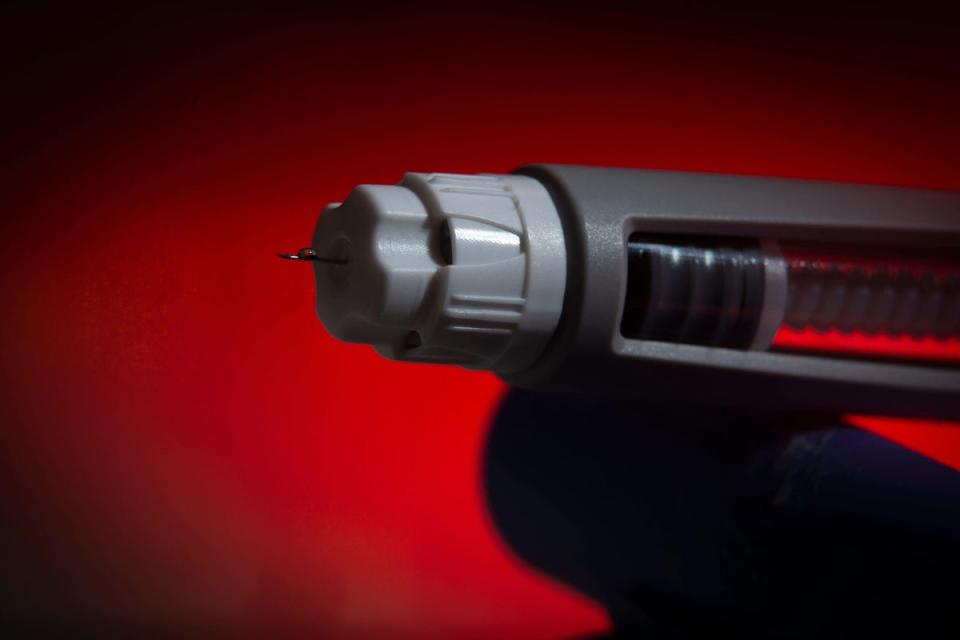 Una pluma de inyección con aguja Ozempic, utilizada por los pacientes que se administran un tipo de semaglutida (Alamy/PA)