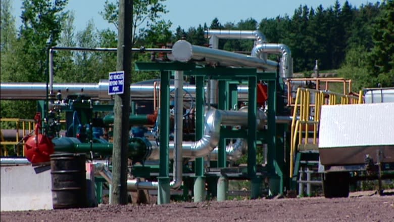Liberals promise status quo on fracking moratorium