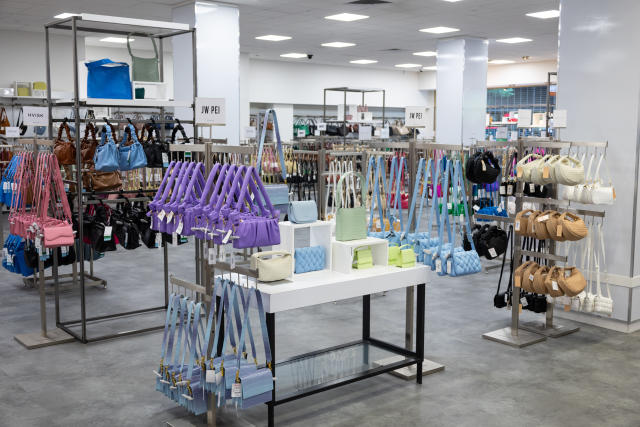 Fashion Briefing: American Dream fills Century 21's 55,000-square-foot  space with a modest-fashion department store - Glossy