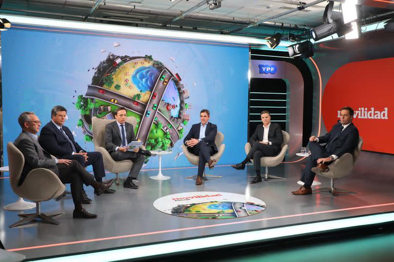 Marcellus Puig (Volkswagen), Federico Ovejero (General Motors), José Del Rio (la nacion), Martín Galdeano (Ford), Pablo Sibilla (Renault) y Martín Zuppi (Stellantis)