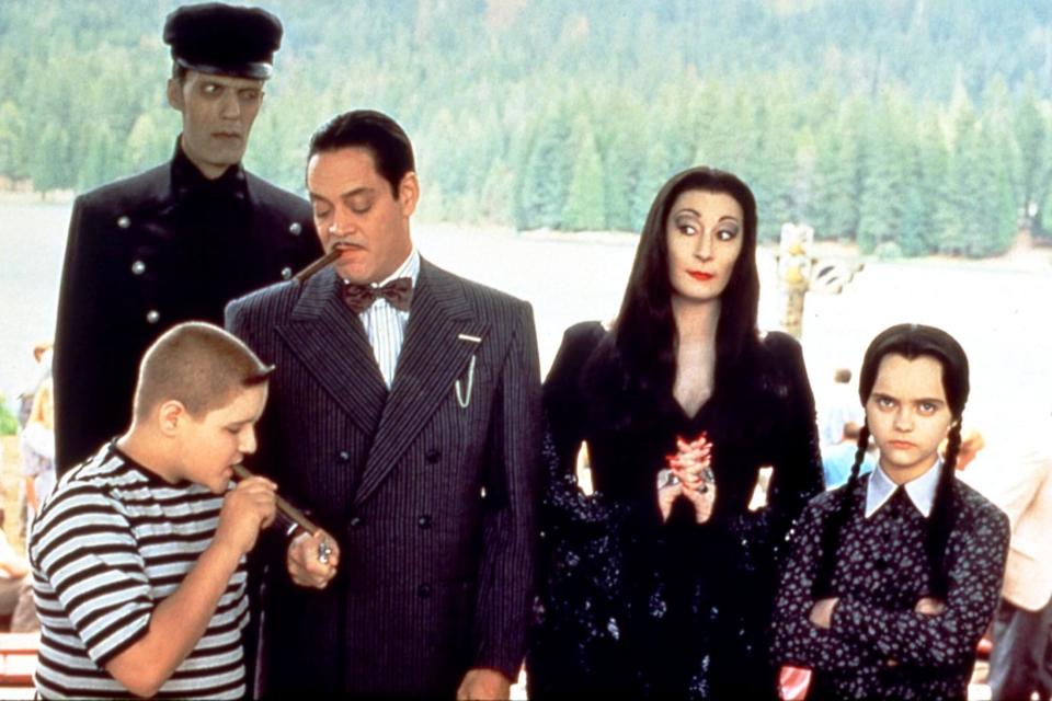 ADDAMS FAMILY VALUES