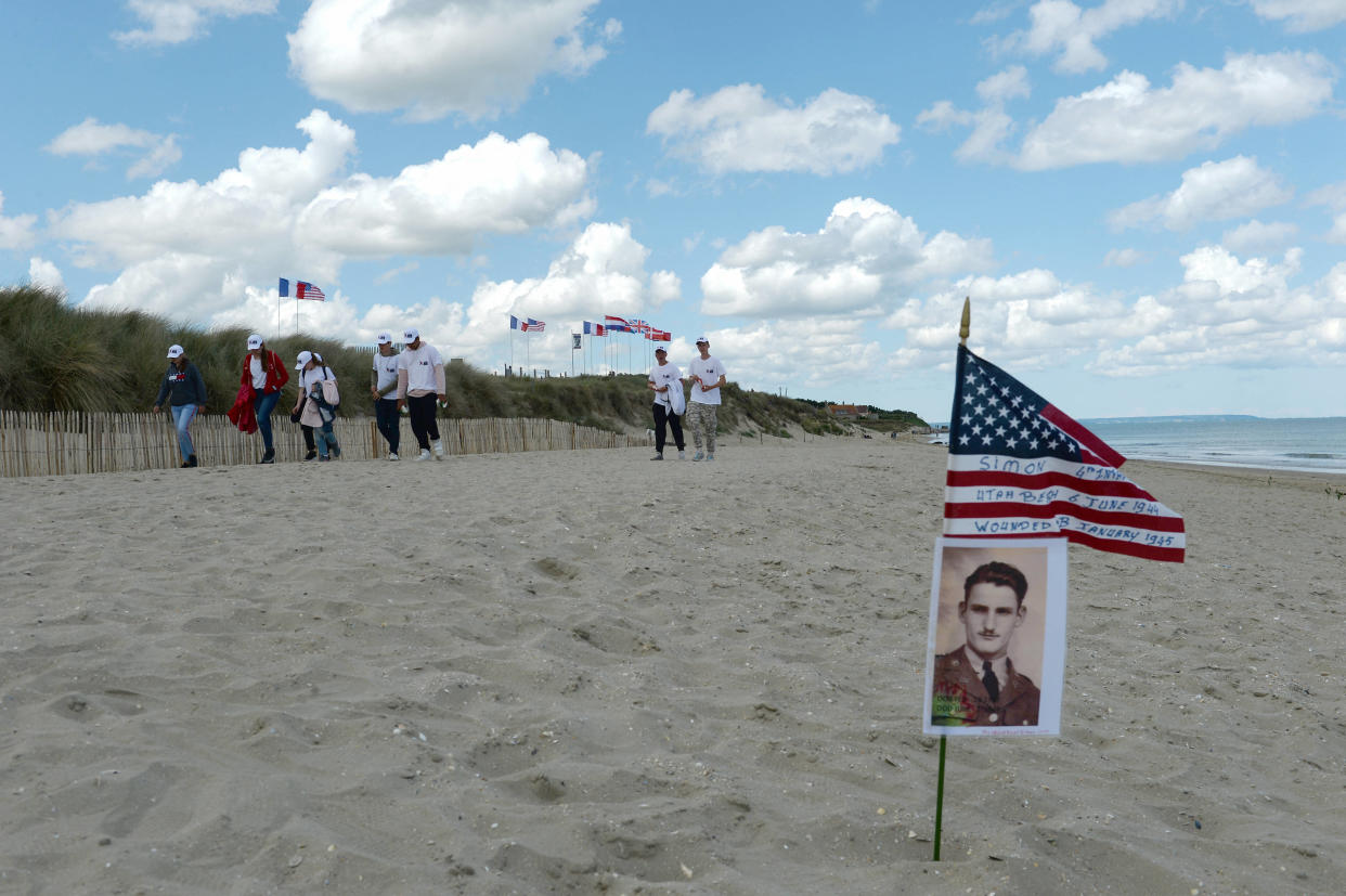 Surfant sur le 80e anniversaire du Débarquement en Normandie, ce spectacle immersif sur la Seconde guerre mondiale s’est attiré les foudres des descendants des commandos Kieffer. 