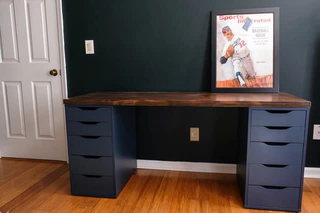 <p><a href="https://boxycolonial.com/diy-stacked-plywood-desk-on-ikea-cabinets/" data-component="link" data-source="inlineLink" data-type="externalLink" data-ordinal="1" rel="nofollow">Boxy Colonial</a></p>