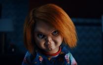 Das "Chucky"-Franchise, das 1988 mit dem Horror-Kultfilm "Chucky - Die Mörderpuppe" startete, hat bis jetzt sieben Filme hervorgebracht und weltweit über 200 Millionen US-Dollar eingespielt. 2021 kehrte die berühmt-berüchtigte rothaarige Mörderpuppe mit der TV-Serie "Chucky" auf den Bildschirm zurück. (Bild: 2021 Universal Content Productions LLC)