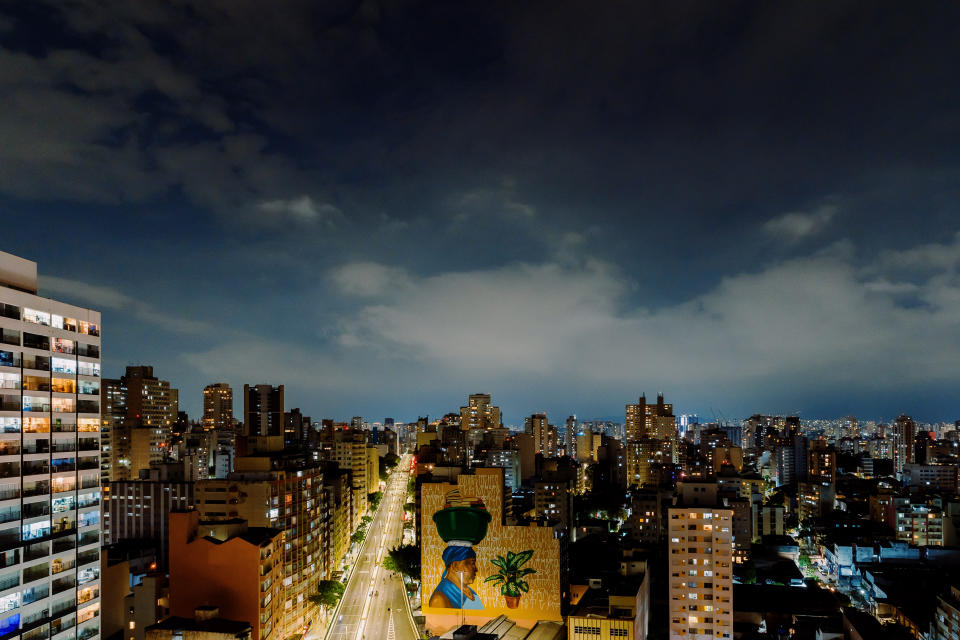 ***ARQUIVO***SÃO PAULO, SP, 19.01.2023 - São Paulo em registro feito a partir do Edifício Racy, na avenida São João, centro da capital; poluição luminosa tem reduzido a capacidade de observação do céu noturno. (Foto: Gabriel Cabral/Folhapress)