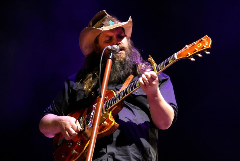 Chris Stapleton will perform May 10 at MidFlorida Credit Union Amphitheatre.