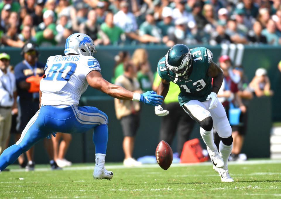 Nelson Agholor's two drops in Sunday's game were on the minds of every Eagles fan — even those performing acts of heroism. (Eric Hartline-USA TODAY Sports)