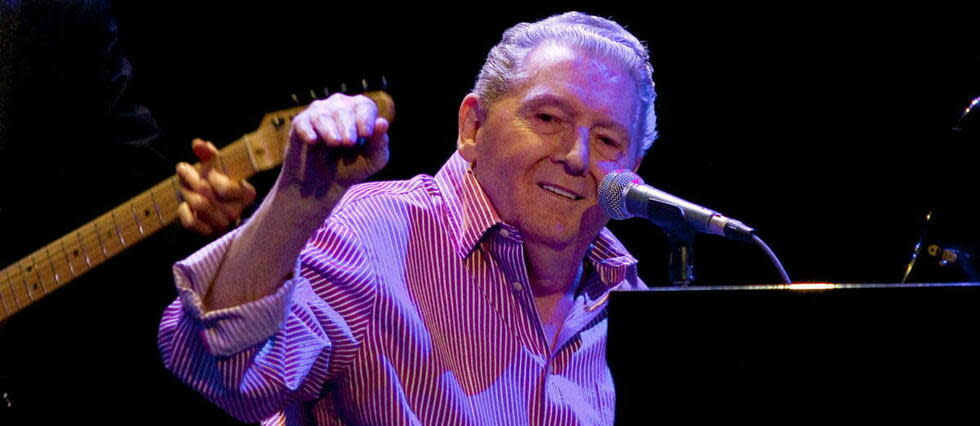 Jerry Lee Lewis, sur scène à l'occasion de son 75e anniversaire, le 25 septembre 2010 en Californie.  - Credit:NOEL VASQUEZ / GETTY IMAGES NORTH AMERICA / Getty Images via AFP