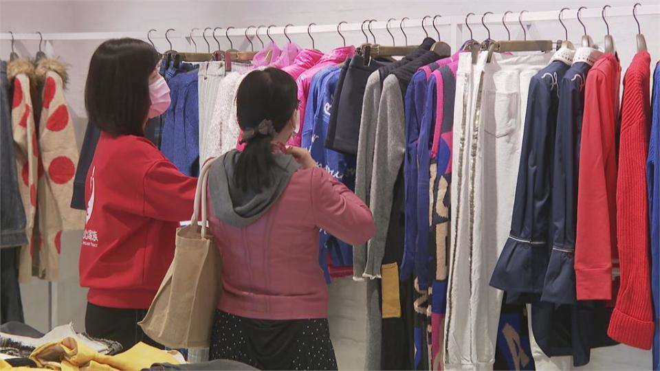 買一送二！ 服飾業者推「三件一件價」 拉抬買氣