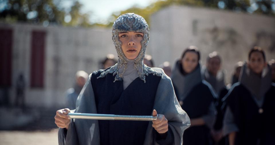 Princess Irulan (Florence Pugh), the daughter of the emperor and also a member of the mystical Bene Gesserit order, has a unique part to play in the space saga.