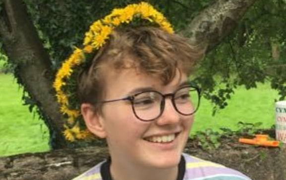 A transgender campaigner named Ben Saunders, 18, sparked the debate in June after asking the company about the feminine symbol on Twitter. Source: Twitter 