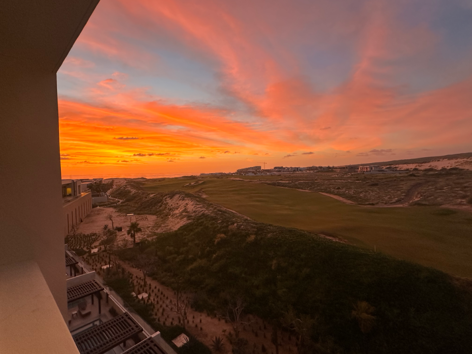 Sunset from Kogane Penthouse at Nobu Los Cabos (Chelsea Ritschel)