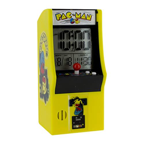 Pac Man Arcade Alarm Clock (Amazon / Amazon)