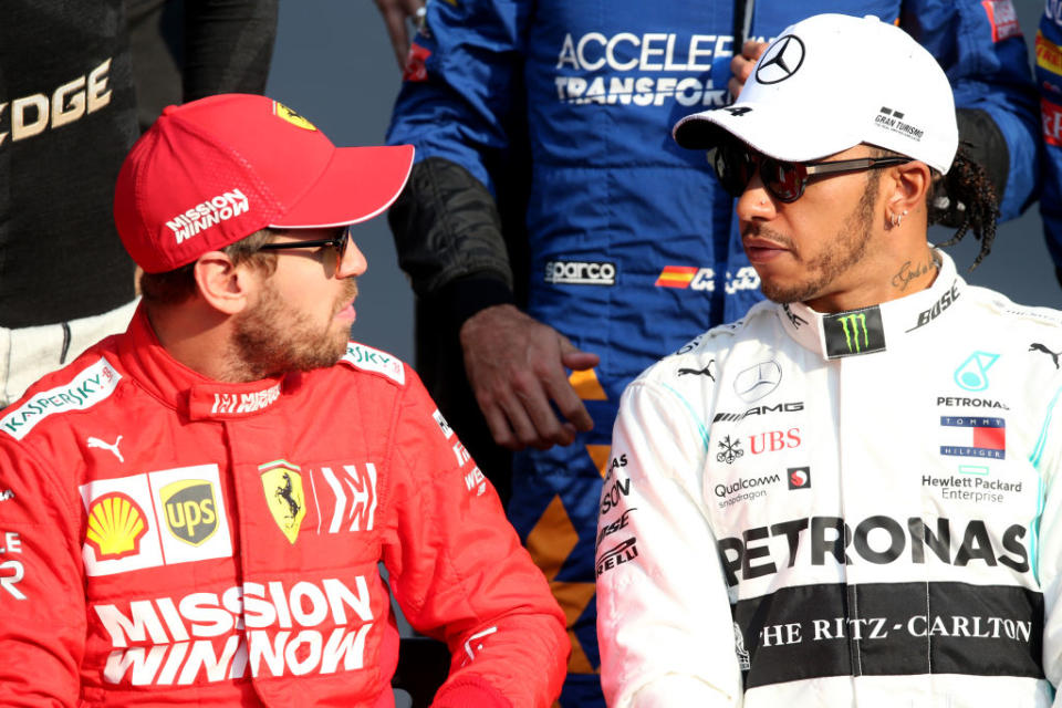 … Avant, peut-être, qu'Hamilton prenne sa place chez Ferrari. La rumeur d’une arrivée du Britannique chez la Scuderia enfle en effet dans le paddock ces derniers jours. Et pour cause : le Britannique sera en fin de contrat avec Mercedes à la fin de la saison 2020. Tout comme Vettel avec le Cavallino Rampante. Affaire à suivre.