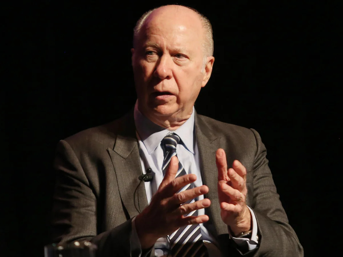 Ex-presidential advisor David Gergen says it's 'inappropriate' for a candidate t..