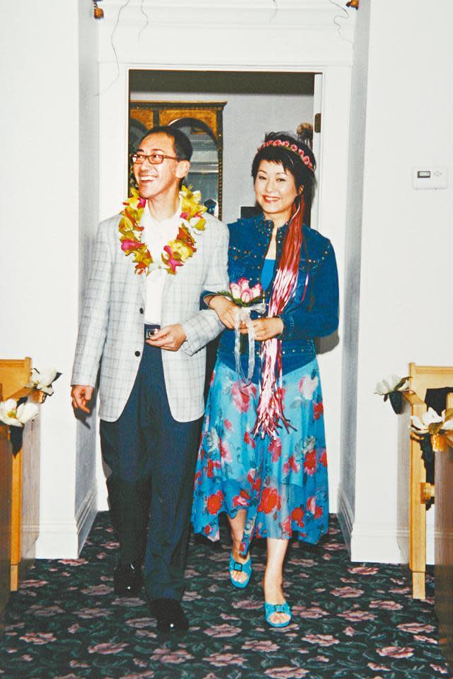 胡美儀於04年嫁予毛俊輝，當時毛患胃癌，但她選擇了不離不棄。《壹週刊》圖片