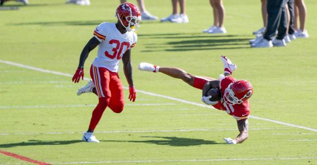 Chiefs QB Shane Buechele praises rookie WR Rashee Rice