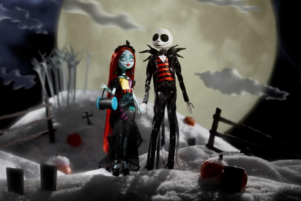 Monster High Skullector Series adds Nightmare Before Christma Pumpkin King u0026 Sally dolls - full look