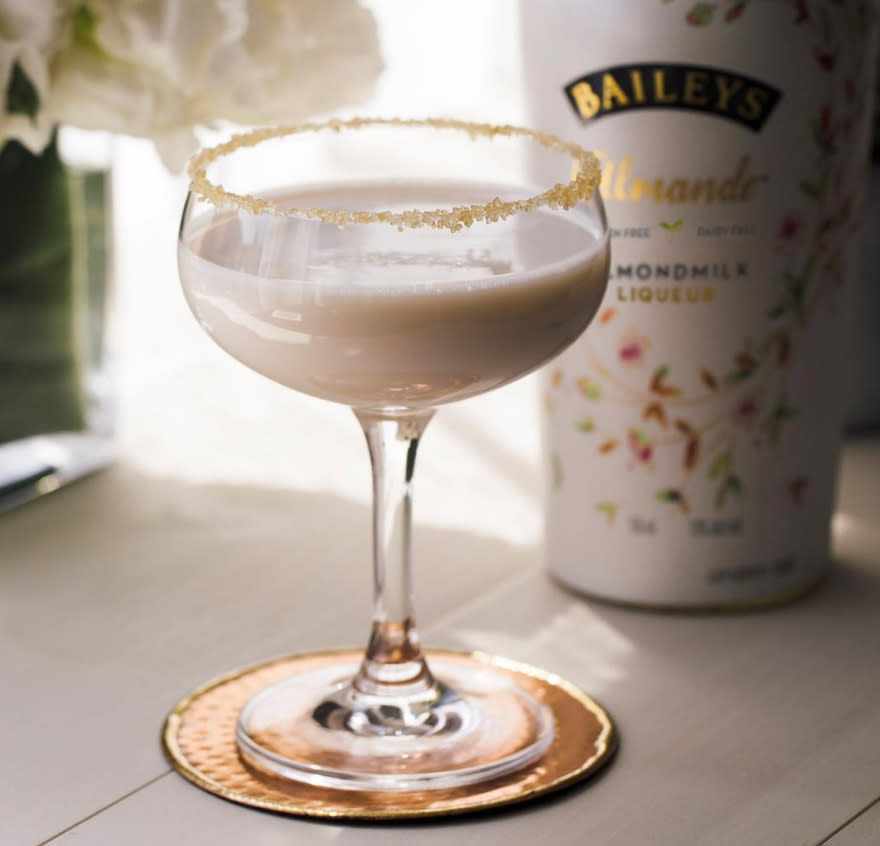 Sweet Harbor Mist cocktail by baileys