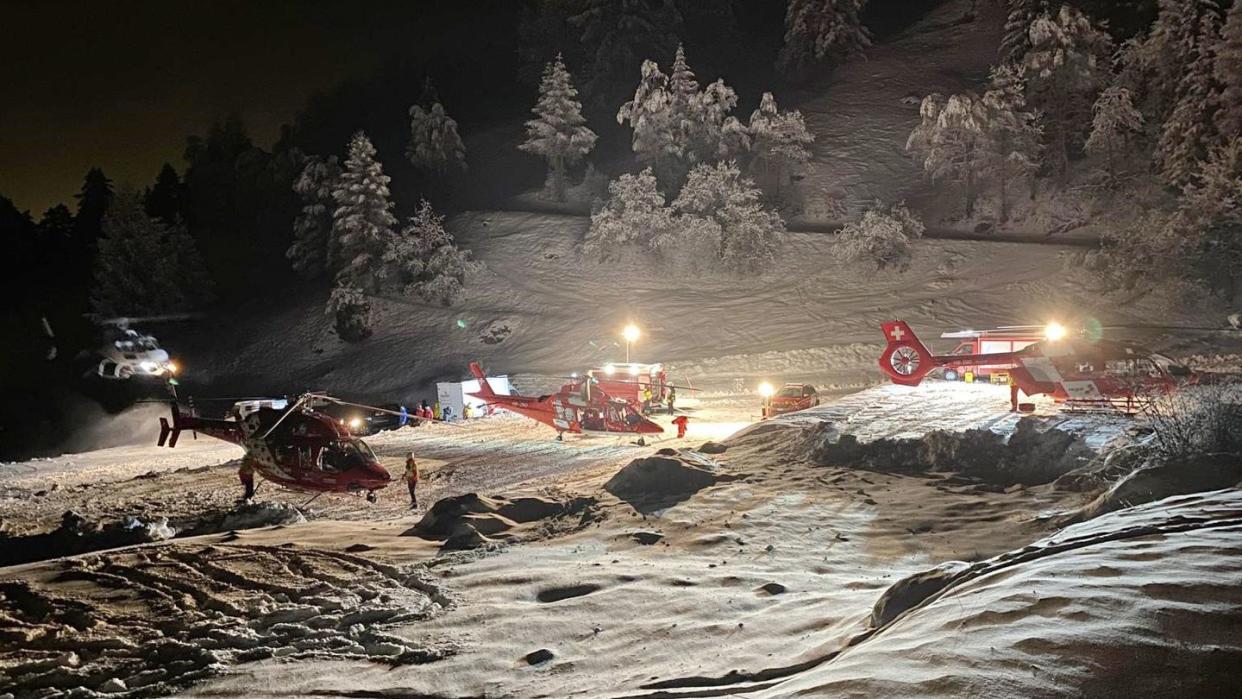 Eine Skitour ist für eine Familie in der Schweiz zur Tragödie geworden. (Bild: dpa)