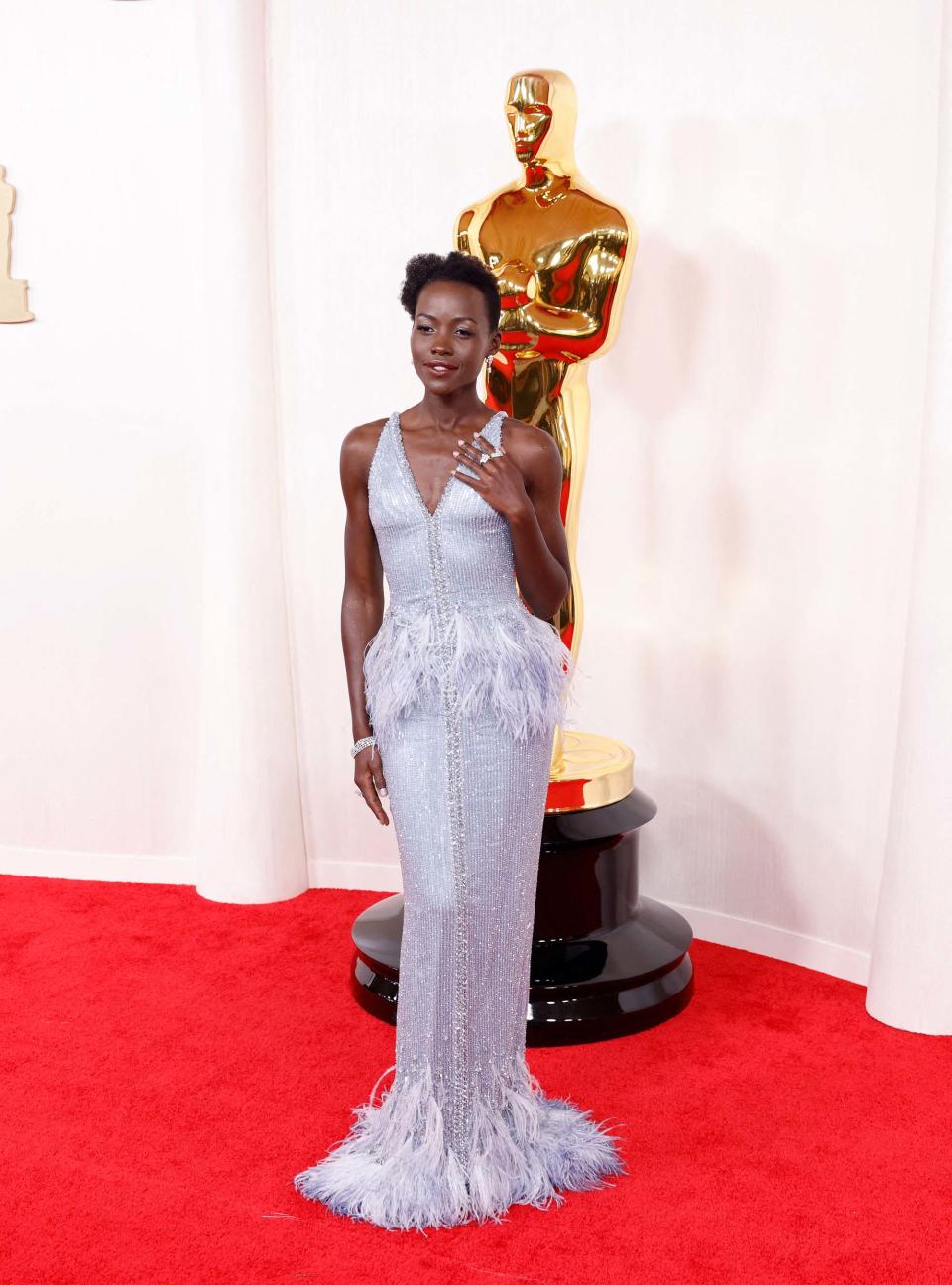 Lupita Nyong'o en Armani Privé et bijoux De Beers