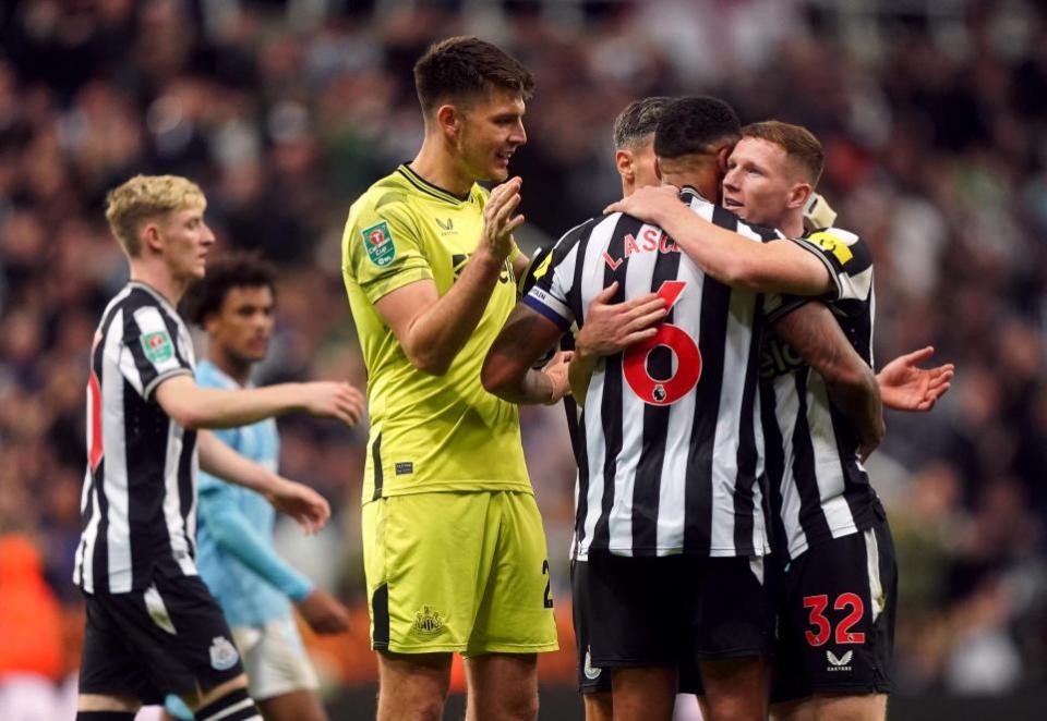 The Northern Echo: Newcastle players celebrate the Carabao Cup win over Man City.